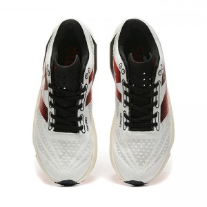 뉴발란스 연료전지 레벨 V4 운동화