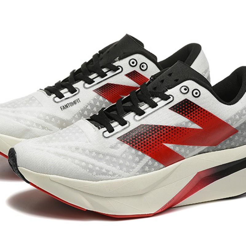 뉴발란스 연료전지 레벨 V4 운동화