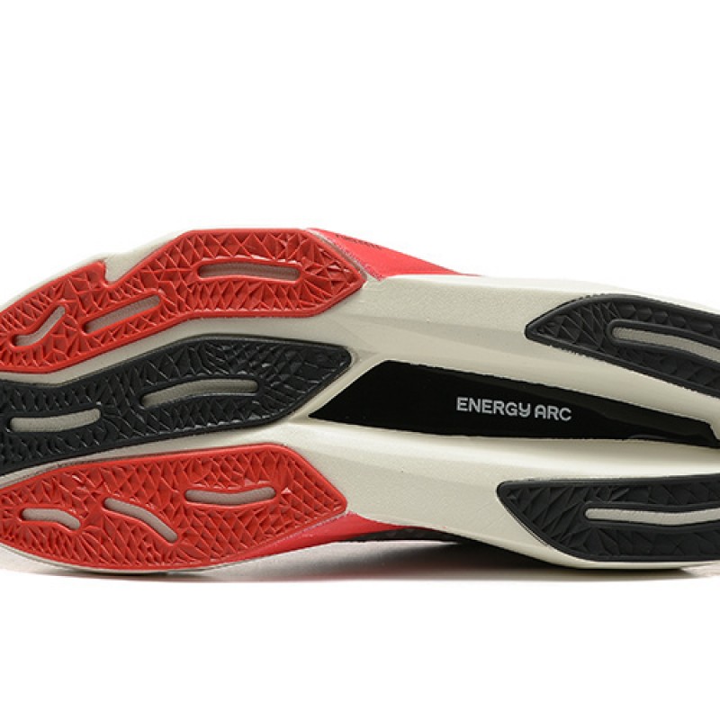 뉴발란스 연료전지 레벨 V4 운동화