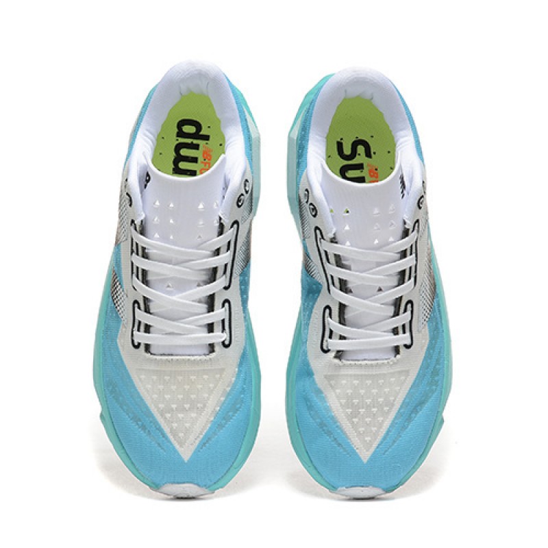 뉴발란스 연료전지 레벨 V4 운동화