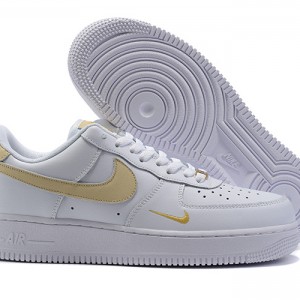 나이키 에어포스 1 07 운동화