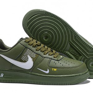 나이키 에어포스 1 07 운동화