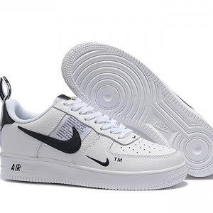 나이키 에어포스 1 07 운동화