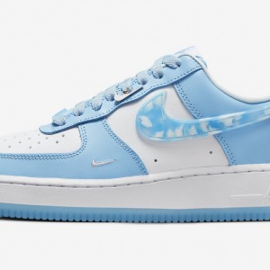 나이키 에어포스 1 07 운동화 DX2937-100