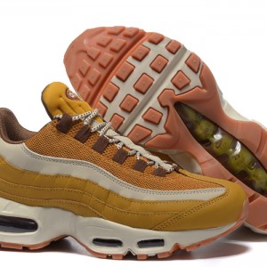 나이키 에어맥스 95 에센셜 538416-700