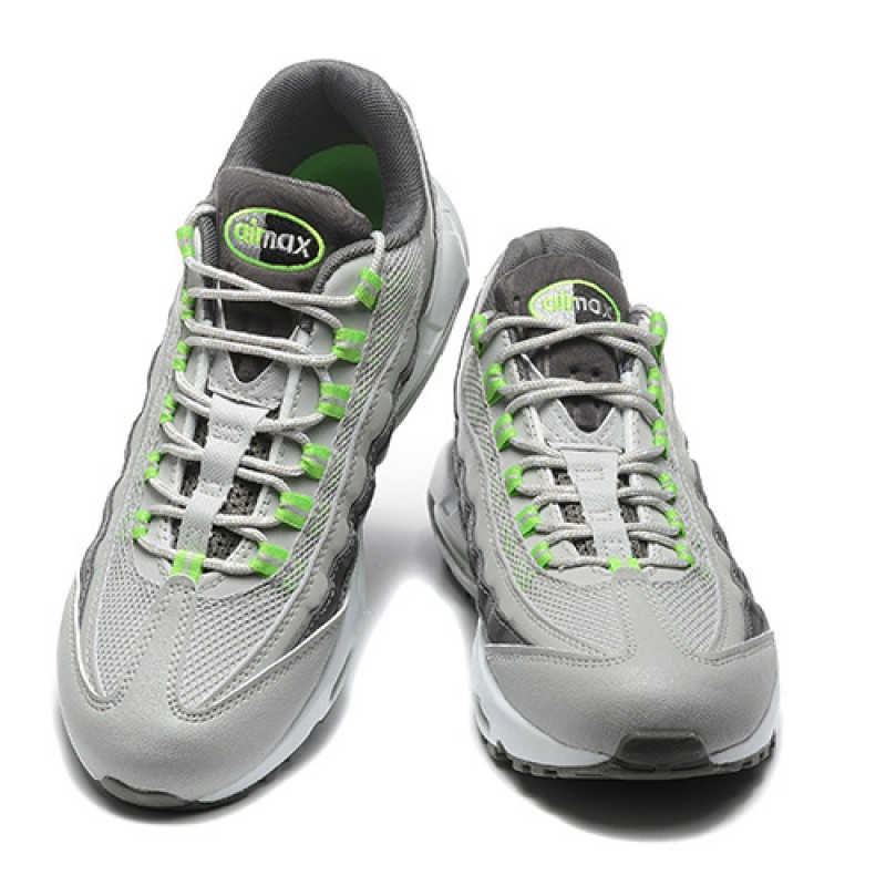 나이키 에어맥스 95 에센셜