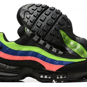 나이키 에어맥스 95 에센셜 DZ5635-001