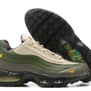 나이키 에어맥스 95 에센셜 FB2709-300