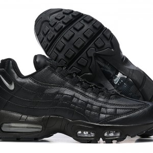 나이키 에어맥스 95 에센셜 FN7273-001