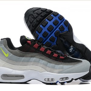 나이키 에어맥스 95 에센셜 FN7801-001