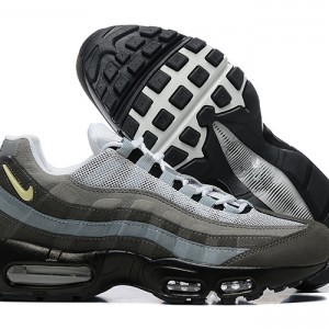 나이키 에어맥스 95 에센셜 FQ1235-002