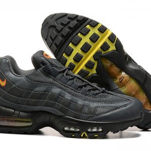 나이키 에어맥스 95 에센셜 FZ4626-001