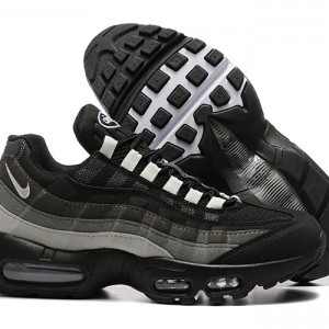 나이키 에어맥스 95 에센셜 GZ9137-001