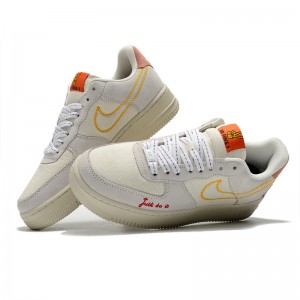 나이키 에어포스 1 '07 프리미엄 카라비너 레드