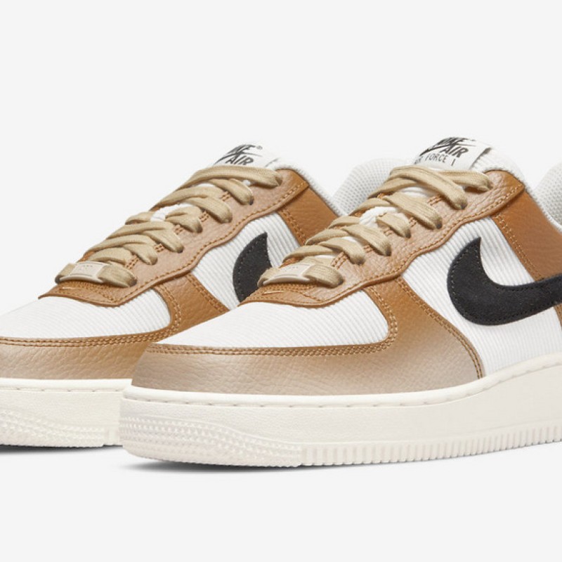 나이키 에어포스 1 '07 프리미엄 카라비너 레드