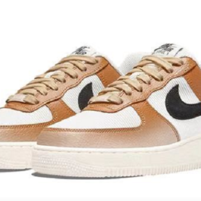 나이키 에어포스 1 '07 프리미엄 카라비너 레드