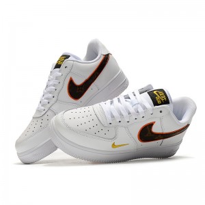 나이키 에어포스 1 '07 프리미엄 카라비너 레드