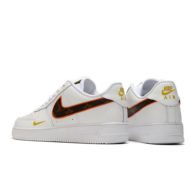 나이키 에어포스 1 '07 프리미엄 카라비너 레드