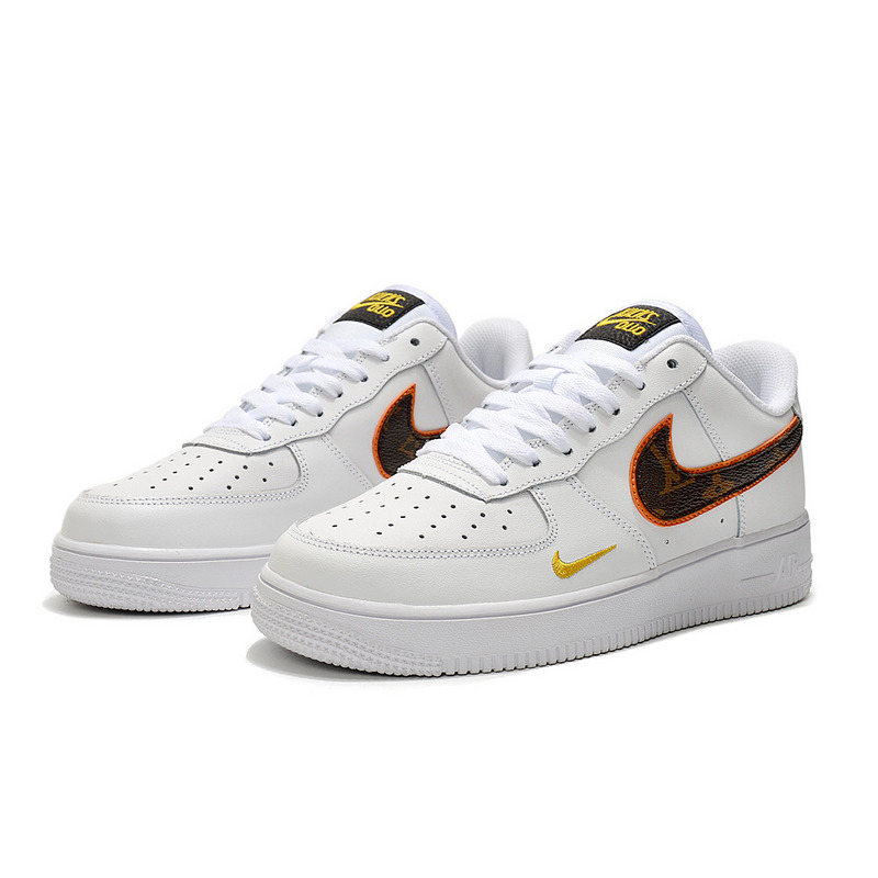 나이키 에어포스 1 '07 프리미엄 카라비너 레드