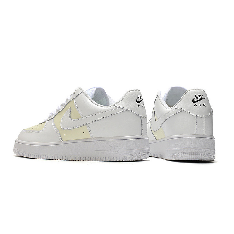 나이키 에어포스 1 '07 프리미엄 카라비너 레드