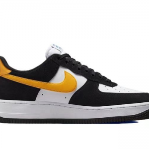 나이키 에어포스 1 '07 프리미엄 카라비너 레드