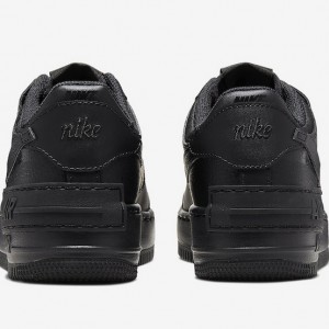 나이키 우먼스 에어 포스 1 '07 쉐도우 로우탑 트리플 운동화