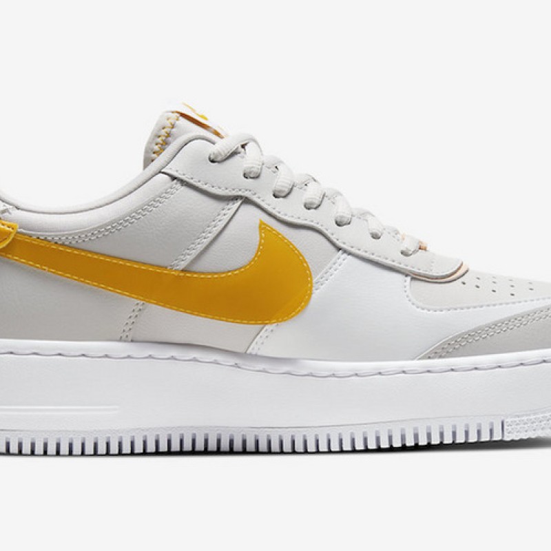 나이키 우먼스 에어 포스 1 '07 쉐도우 로우탑 트리플 운동화