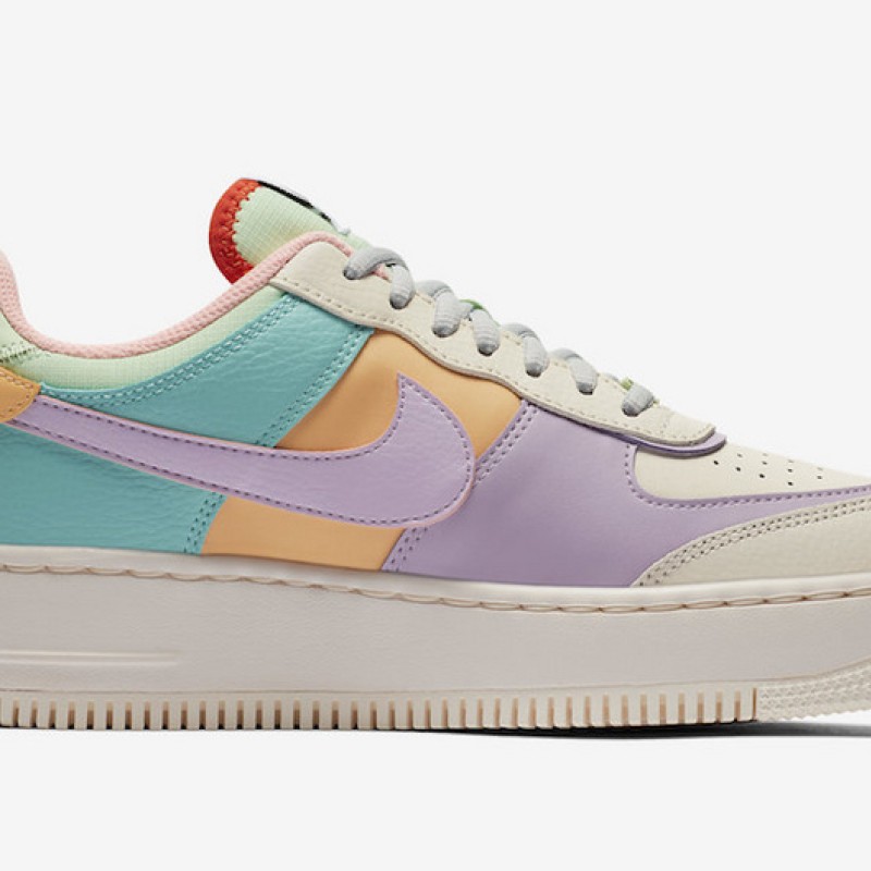 나이키 우먼스 에어 포스 1 '07 쉐도우 로우탑 트리플 운동화