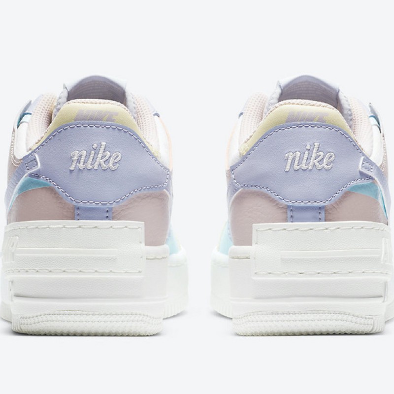 나이키 우먼스 에어 포스 1 '07 쉐도우 로우탑 트리플 운동화