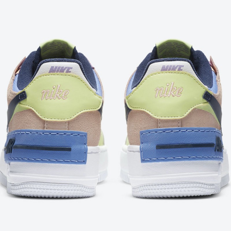 나이키 우먼스 에어 포스 1 '07 쉐도우 로우탑 트리플 운동화