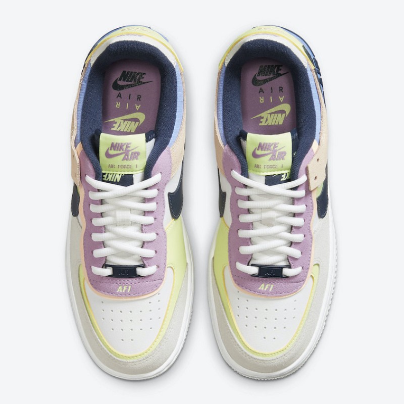 나이키 우먼스 에어 포스 1 '07 쉐도우 로우탑 트리플 운동화