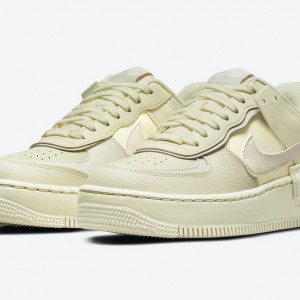 나이키 우먼스 에어 포스 1 '07 쉐도우 로우탑 트리플 운동화 CU8591-102