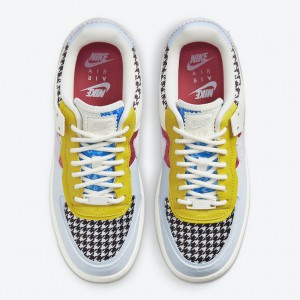 나이키 우먼스 에어 포스 1 '07 쉐도우 로우탑 트리플 운동화 DM8076-100