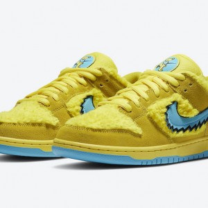 나이키 덩크 로우 유니버시티 CJ5378-700