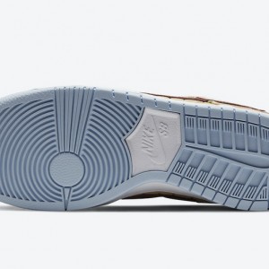 나이키 덩크 로우 유니버시티