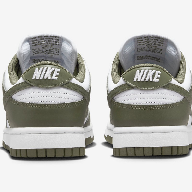 나이키 덩크 로우 유니버시티