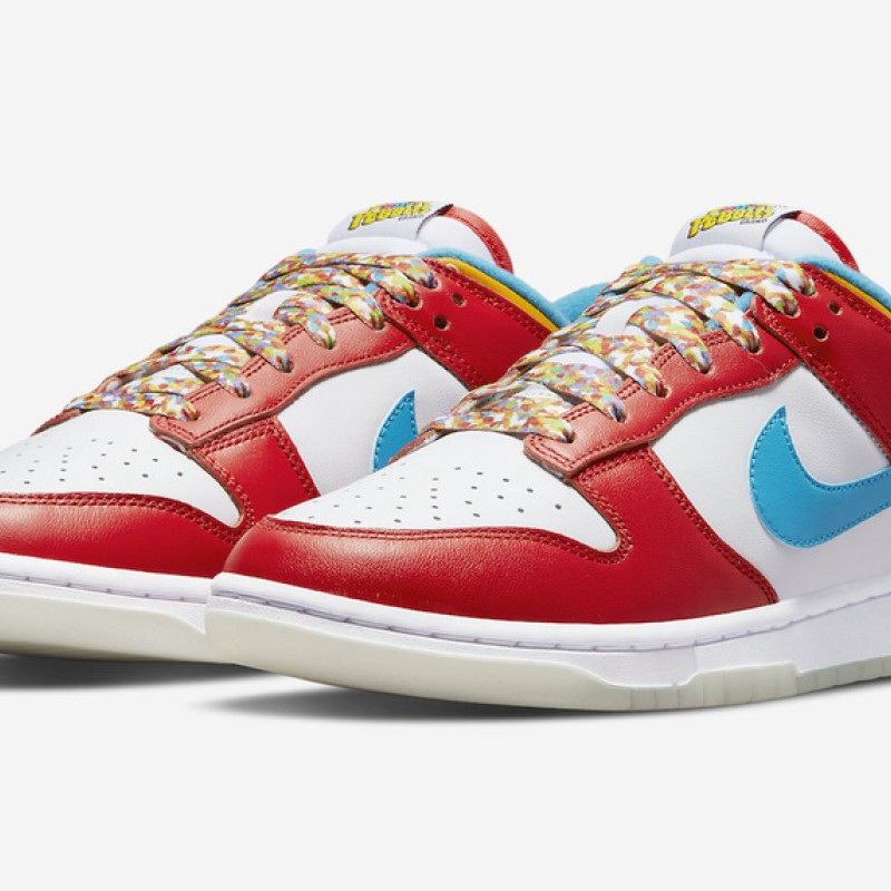 나이키 덩크 로우 유니버시티