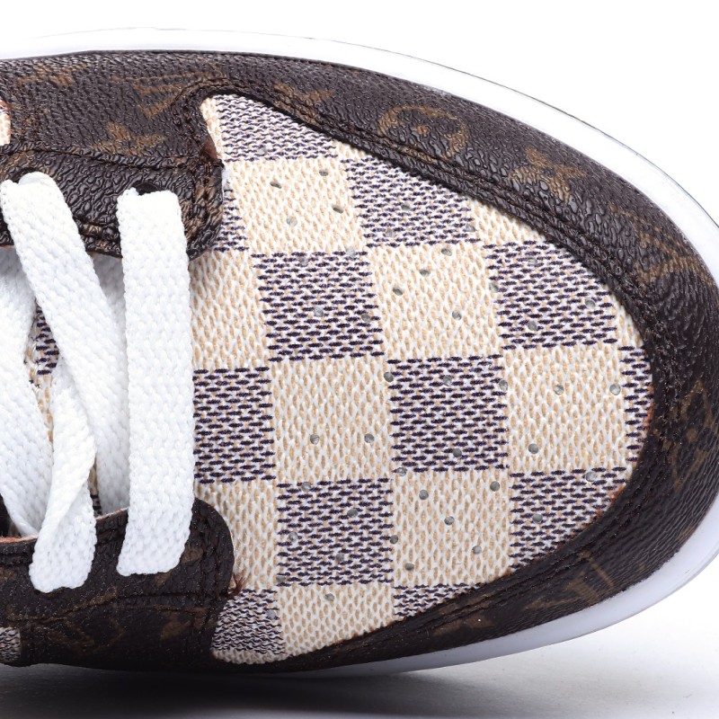 나이키 덩크 로우 유니버시티