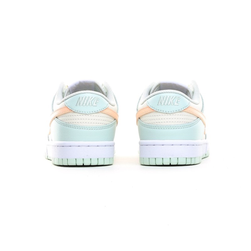 나이키 덩크 로우 유니버시티