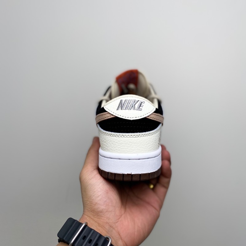 나이키 덩크 로우 유니버시티