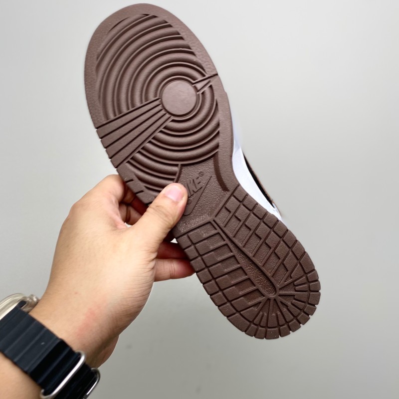 나이키 덩크 로우 유니버시티