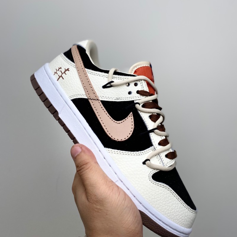 나이키 덩크 로우 유니버시티