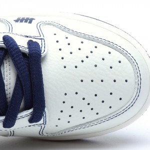 나이키 덩크 로우 유니버시티