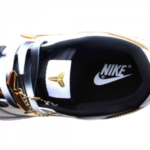 나이키 덩크 로우 유니버시티