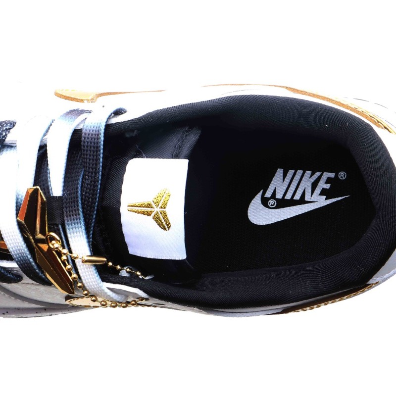 나이키 덩크 로우 유니버시티