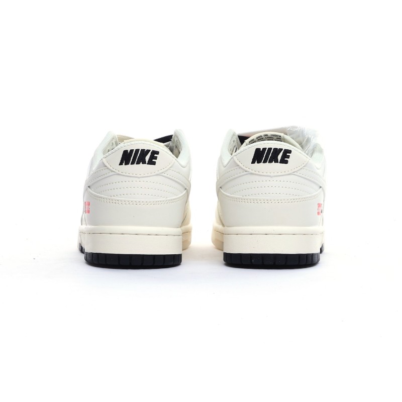 나이키 덩크 로우 유니버시티