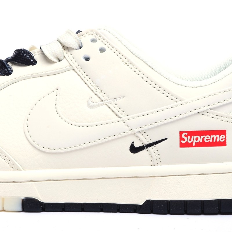 나이키 덩크 로우 유니버시티