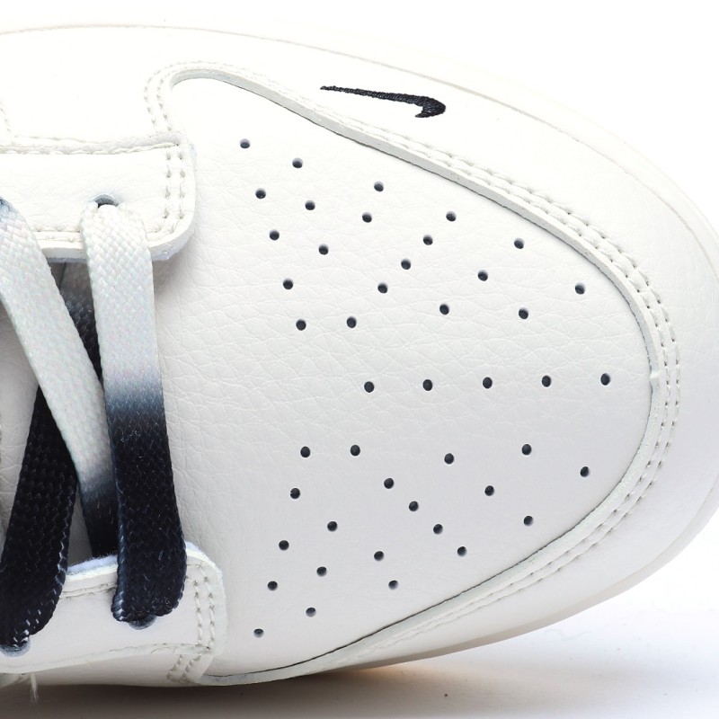 나이키 덩크 로우 유니버시티