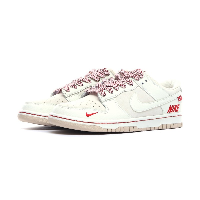 나이키 덩크 로우 유니버시티