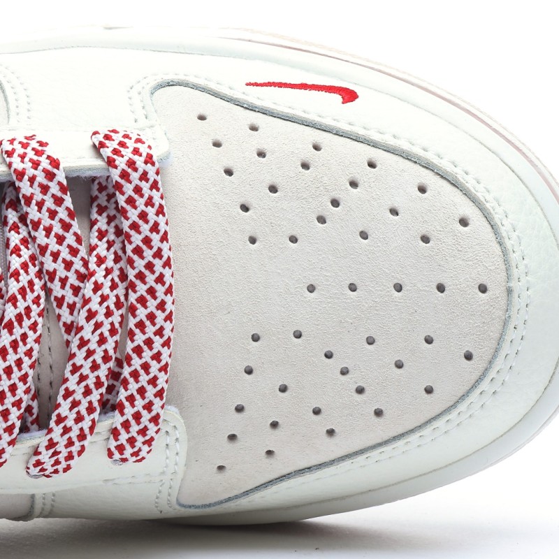 나이키 덩크 로우 유니버시티